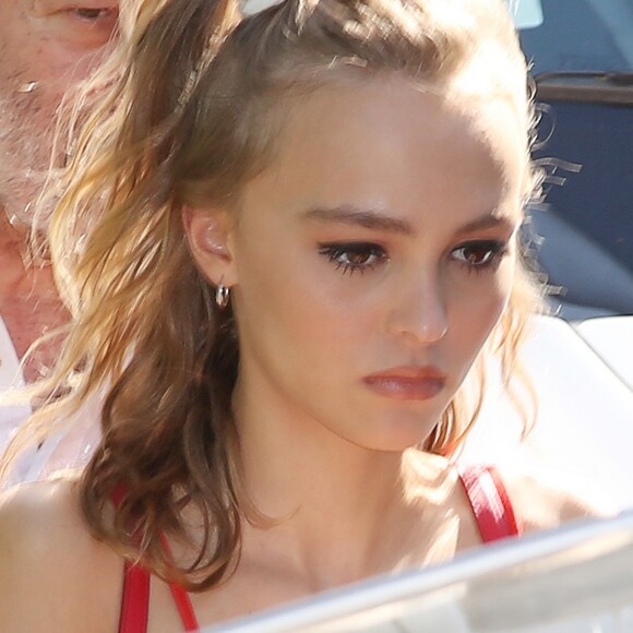 Exclusif - Lily-Rose Depp - Arrivées à l'enregistrement de l'émission TV "Vivement Dimanche prochain" à Paris. Le 14 septembre 2016