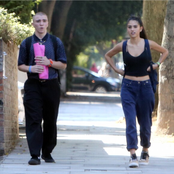 Rocco Ritchie se balade à Londres avec une amie le 14 septembre 2016.