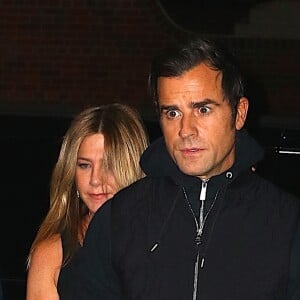 Jennifer Aniston et son mari Justin Theroux à la sortie du restaurant Smile à New York, le 24 septembre 2016.