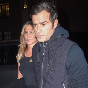 Jennifer Aniston et son mari Justin Theroux à la sortie du restaurant Smile à New York, le 24 septembre 2016.