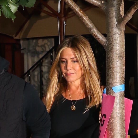 Jennifer Aniston et son mari Justin Theroux à la sortie du restaurant Smile à New York, le 24 septembre 2016.