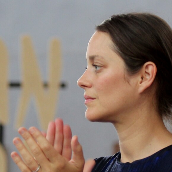 Exclusif - L'actrice Marion Cotillard, enceinte, lance l'opération écologie internationale "Darwin Alerte" pour protéger la planète, à Bordeaux, le 10 septembre 2016, à l'occasion du "Ocean Climax" qui plaide pendant 3 jours avec conférences et concerts pour la défense des océans et de l’environnement. © Bernard- Cottereau/Bestimage