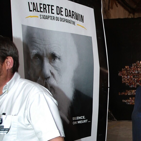 Exclusif - L'actrice Marion Cotillard lance l'opération écologie internationale "Darwin Alerte" pour protéger la planète, à Bordeaux, France, le 10 septembre 2016, à l'occasion du "Ocean Climax" qui plaide pendant 3 jours avec conférences et concerts pour la défense des océans et de l’environnement. © Bernard- Cottereau/Bestimage