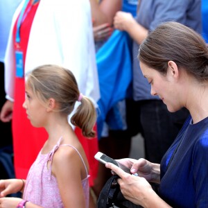 Exclusif - L'actrice Marion Cotillard lance l'opération écologie internationale "Darwin Alerte" pour protéger la planète, à Bordeaux, France, le 10 septembre 2016, à l'occasion du Congres "Ocean Climax" qui plaide pendant 3 jours avec conférences et concerts pour la défense des océans et de l’environnement. © Bernard- Cottereau/Bestimage
