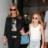 Kate Moss, son mari Jamie Hince et sa fille Lila Grace Moss sont allés déjeuner au restaurant Cecconi sur Mayfair et sont ensuite allés faire du shopping chez Gucci sur Bond Street à Londres, le 29 juillet 2014.
