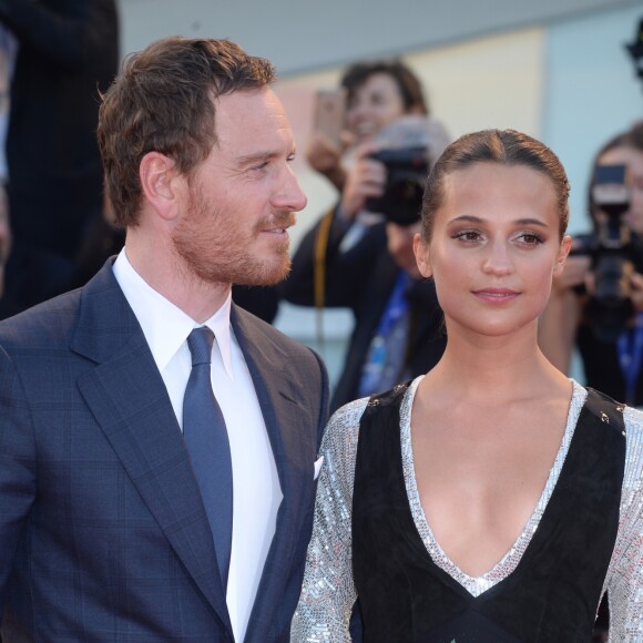 Michael Fassbender et sa compagne Alicia Vikander à la première d'Une vie entre deux océans au 73e Festival du Film de Venise, le 1er septembre 2016.