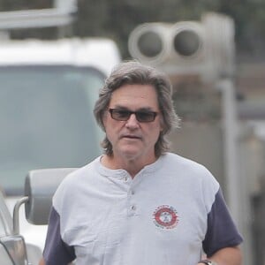 Exclusif - Kurt Russell and Goldie Hawn quittent leur maison en cours de construction à Pacific Palisades le 16 Mai 2016.