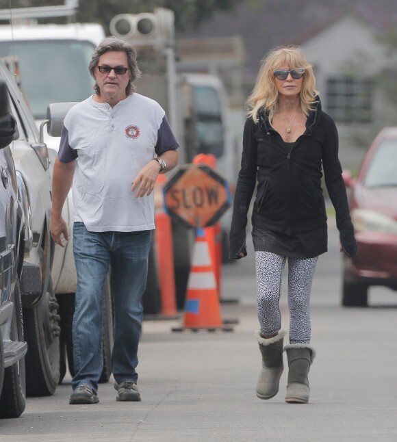 Exclusif - Kurt Russell and Goldie Hawn quittent leur maison en cours de construction à Pacific Palisades le 16 Mai 2016.