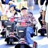 Hugh Hefner et sa femme Crystal a Disneyland en Californie le 6 septembre 2013.