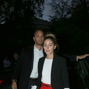 Olivia Palermo arrivant au défilé de mode "Nina Ricci", collection prêt-à-porter Printemps-Eté 2017 à Paris, le 1er octobre 2016