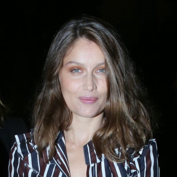 Laetitia Casta arrivant au défilé de mode "Nina Ricci", collection prêt-à-porter Printemps-Eté 2017 à Paris, le 1er octobre 2016