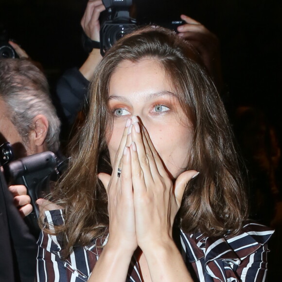 Laetitia Casta arrivant au défilé de mode "Nina Ricci", collection prêt-à-porter Printemps-Eté 2017 à Paris, le 1er octobre 2016