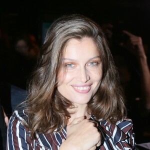 Laetitia Casta arrivant au défilé de mode "Nina Ricci", collection prêt-à-porter Printemps-Eté 2017 à Paris, le 1er octobre 2016