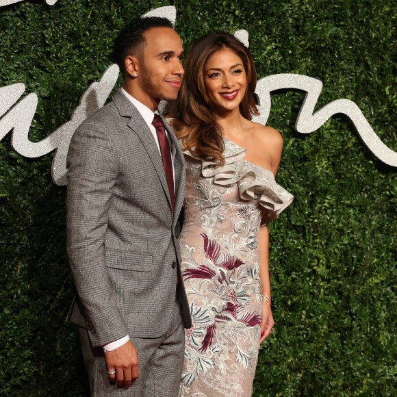 Lewis Hamilton et sa fiancée Nicole Scherzinger à la Soirée des "British Fashion Awards" à Londres. Le 1er décembre 2014