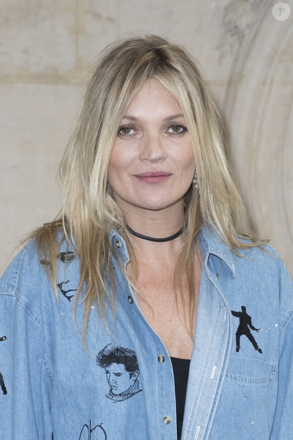 Kate Moss - People au défilé de mode "Christian Dior", collection prêt-à-porter Printemps-Eté 2017 à Paris, le 30 septembre 2016.