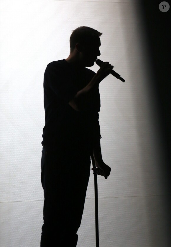 Exclusif - Grand Corps Malade - Soirée du 10ème anniversaire de la Fondation Culture & Diversité à la Salle Pleyel à Paris le 3 octobre 2016. La Fondation Culture & Diversité a pour mission de favoriser l'accès des jeunes issus de l’éducation prioritaire aux arts et à la culture. © Dominique Jacovides/Bestimage
