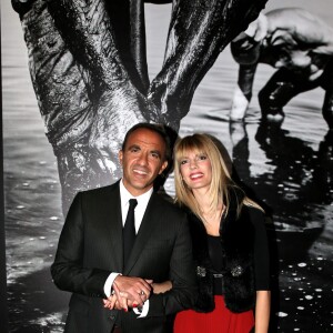 Nikos Aliagas et sa compagne Tina Grigoriou - Inauguration de l'exposition photographique de Nikos Aliagas intitulée "Corps et âmes" à la Conciergerie à Paris le 23 Mars 2016. © Dominique Jacovides / Bestimage