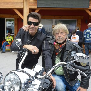 Le chanteur Renaud et Jean-Luc Lahaye assistent au "Motordays" à Gérardmer le 29 mai 2016. Renaud était le parrain de cette seconde édition. © Patrick Carpentier/Bestimage