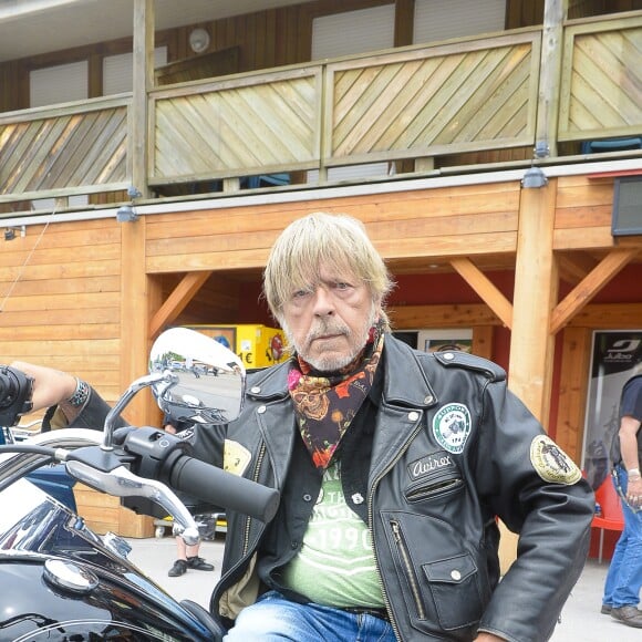 Le chanteur Renaud assiste au "Motordays" à Gérardmer le 29 mai 2016. Renaud était le parrain de cette seconde édition. © Patrick Carpentier/Bestimage