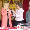 La reine Sofia d'Espagne participe à la journée de la Croix-Rouge espagnole au siège de la Communauté de Madrid, le 5 octobre 2016.