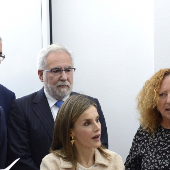 La reine Letizia d'Espagne inaugurait l'année 2016-2017 de formation professionnelle à l'occasion d'une visite à l'institut "San Rosendo" à Mondonedo le 4 octobre 2016.