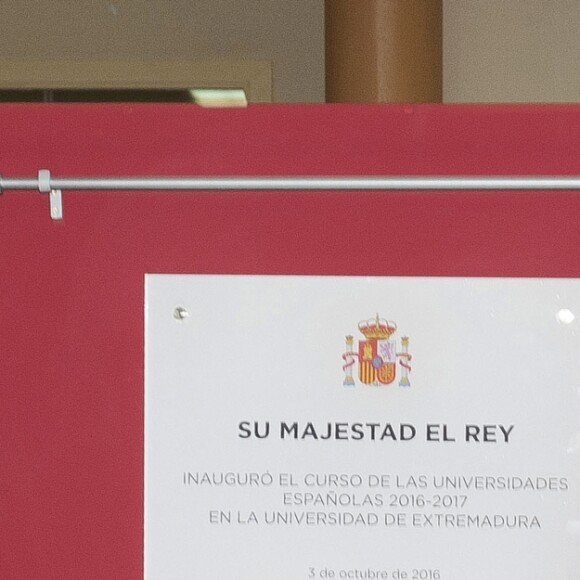 Le roi Felipe VI d'Espagne au lancement de l'année scolaire à l'université de droit de la région Estrémadure en Espagne le 3 octobre 2016.