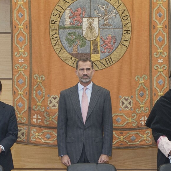 Le roi Felipe VI d'Espagne au lancement de l'année scolaire à l'université de droit de la région Estrémadure en Espagne le 3 octobre 2016.