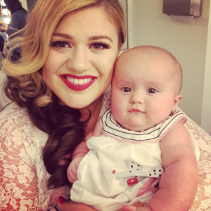 Kelly Clarkson avec sa fille River Rose.