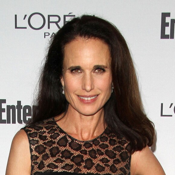 Andie MacDowell à la soirée "Pre Emmy Party" au Nightingale Plaza à Los Angeles le 16 septembre 2016.