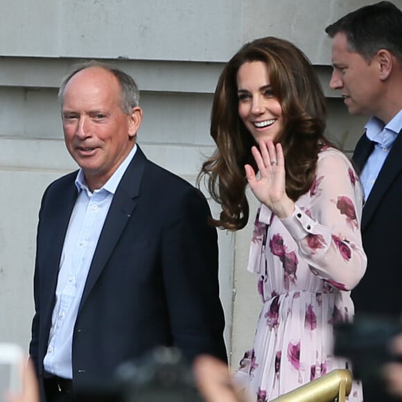 Le prince William, Kate Middleton et le prince Harry ont pris part à des rencontres au County Hall de Londres et au London Eye dans le cadre de la Journée mondiale de la santé mentale le 10 octobre 2016.