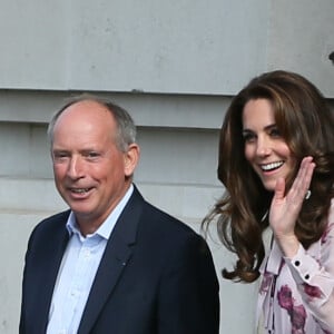 Le prince William, Kate Middleton et le prince Harry ont pris part à des rencontres au County Hall de Londres et au London Eye dans le cadre de la Journée mondiale de la santé mentale le 10 octobre 2016.