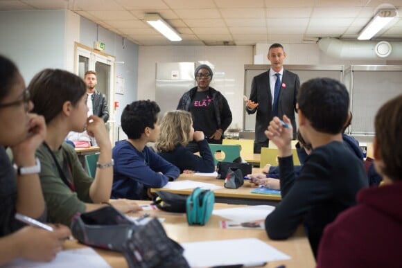 Exclusif - Claudia Tagbo lors de la lecture de la dictée ELA au Collège Bossuet Notre-Dame à Paris, le 10 octobre 2016, pour le lancement officiel de la campagne nationale "Mets tes baskets et bats la maladie à l'école". Pour l'édition 2016, c'est Katherine Pancol, qui a rédigé un texte inédit dédié au combat des enfants d'ELA contre la maladie.