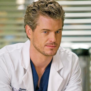 Eric Dane incarne le docteur Mark Sloan dans la série Grey's Anatomy.