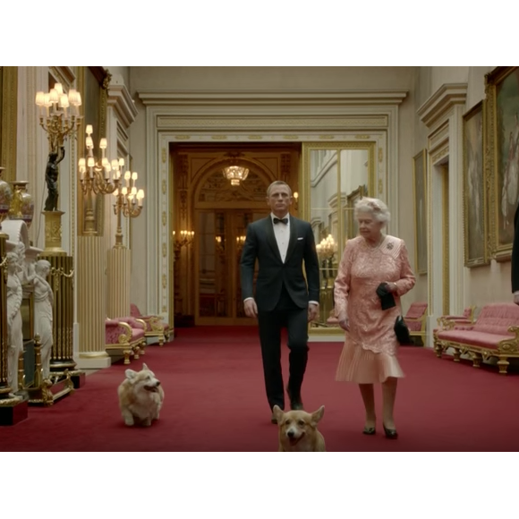Les corgis de la reine Elizabeth II faisaient de la figuration dans le court métrage dont elle était la star avec le James Bond Daniel Craig en ouverture des JO de Londres 2012.