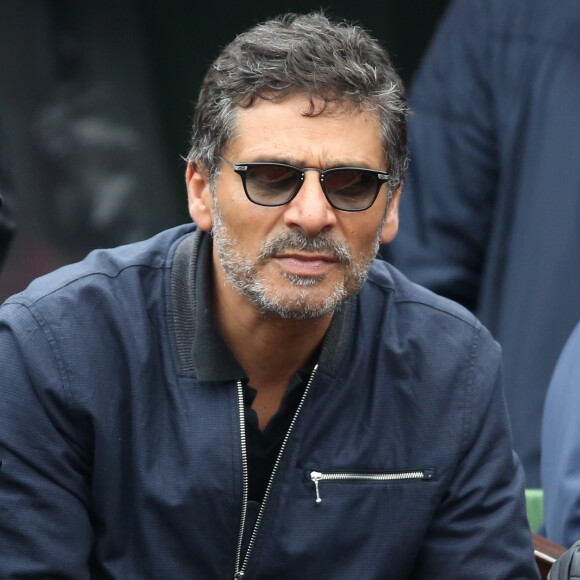 Pascal Elbé - People dans les tribunes des internationaux de France de tennis à Roland Garros le 1er juin 2016.