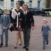 Rod Stewart arrive à Buckingham Palace avec sa femme Penny Lancaster et leurs fils Alastair and Aiden avant d'être décoré, Londres le 11 octobre 2016.