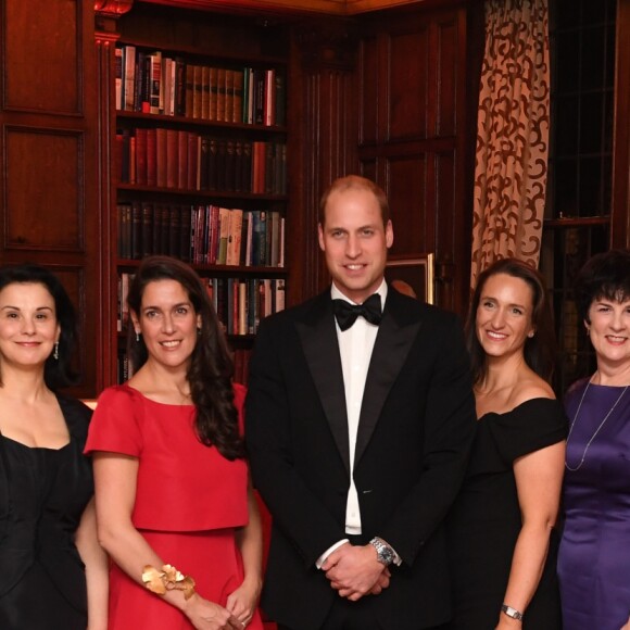 Le prince William assiste au dîner de gala de la fondation "100 Women in Hedge" à Londres le 10 octobre 2016.