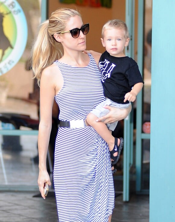 Exclusif - Kristin Cavallari emmène son fils Camden dans le centre de loisirs "Fit For Kidz" à Los Angeles, le 4 août 2014.