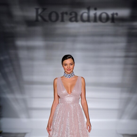 Miranda Kerr au défilé de mode "Koradior" Prêt à Porter collection printemps/été 2017 lors de la Fashion Week de Milan, Italie, le 26 septembre 2016.