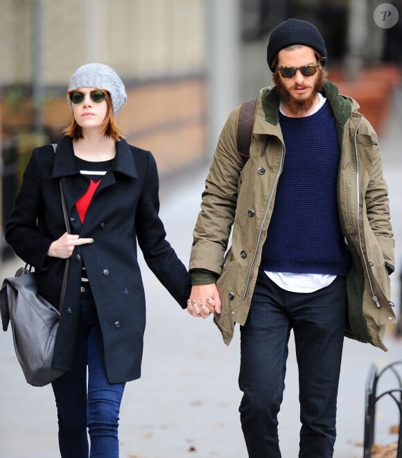 Emma Stone et son ex compagnon Andrew Garfield dans les rues de New York, le 25 novembre 2014