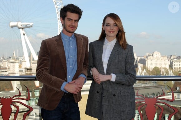 Andrew Garfield et Emma Stone lors du photocall du film "Spiderman 2" à Londres, le 8 avril 2014