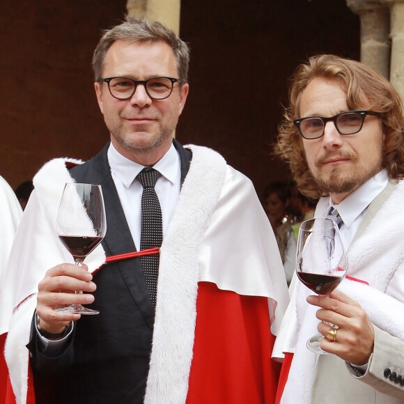 Exclusif - Lorànt Deutsch et Guillaume de Tonquédec - Les acteurs Français Lorànt Deutsch et Guillaume de Tonquédec ont été intronisés par la Jurade des vins de Saint-Emilion, à Saint-Emilion, France, le 18 septembre 2016 © Bernard-Cottereau/Bestimage