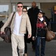 Angelina Jolie, Brad Pitt et leur fils Maddox arrivent à Los Angeles le 17 février 2014.