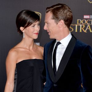 Benedict Cumberbatch et Sophie Hunter à la première du film "Doctor Strange" au cinéma El Capitan Theatre à Los Angeles, le 20 octobre 2016