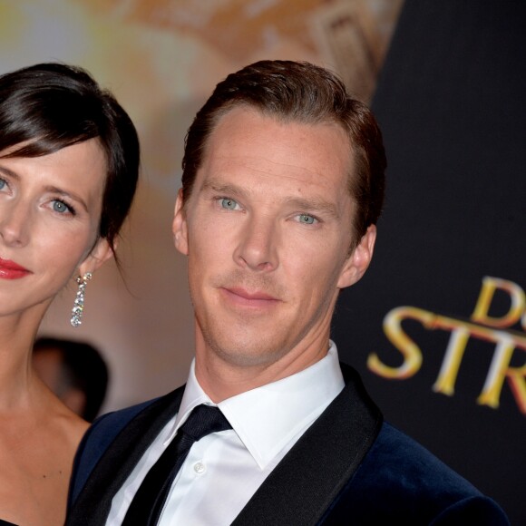 Benedict Cumberbatch et Sophie Hunter à la première du film "Doctor Strange" au cinéma El Capitan Theatre à Los Angeles, le 20 octobre 2016