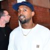 Kanye West sort de son appartement à New York le 7 octobre 2016