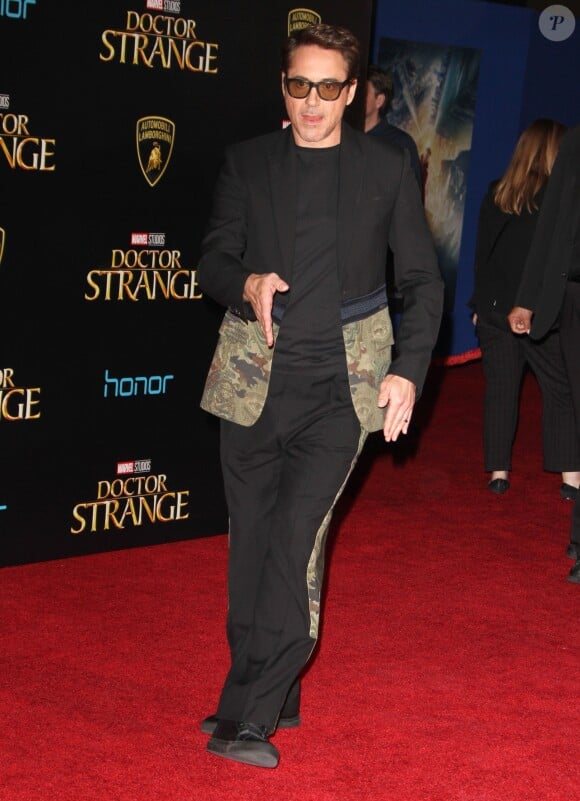Robert Downey Jr. à la première de Doctor Strange au théâtre El Capitan à Hollywood, le 20 octobre 2016