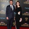 Chris Hardwick et sa femme Lydia Hearst à la première de Doctor Strange au théâtre El Capitan à Hollywood, le 20 octobre 2016