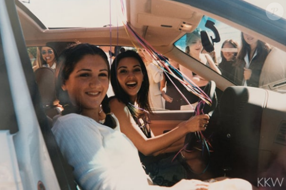 Sur l'application mobile de Kim Kardashian, son amie Allison Statter publie des photos souvenirs datant du 16e anniversaire de la vedette de télé-réalité. Image publiée sur le site du magazine Us Weekly, le 21 octobre 2016