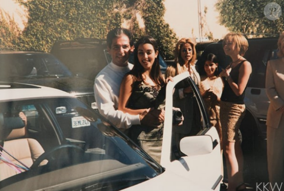 Sur l'application mobile de Kim Kardashian, son amie Allison Statter publie des photos souvenirs datant du 16e anniversaire de la vedette de télé-réalité. Image publiée sur le site du magazine Us Weekly, le 21 octobre 2016